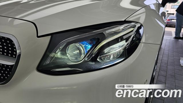 Mercedes-Benz E-Class E220d Coupe