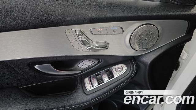 Mercedes-Benz GLC-Class GLC300 4MATIC Premium