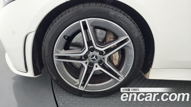 Mercedes-Benz CLS-Class CLS300d AMG Line