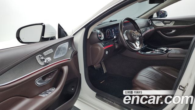 Mercedes-Benz CLS-Class CLS300d AMG Line