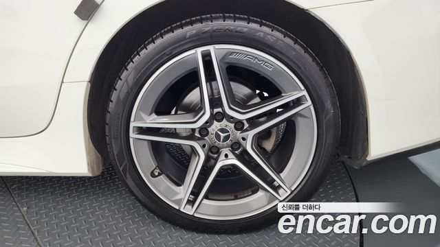 Mercedes-Benz CLS-Class CLS300d AMG Line