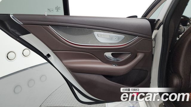 Mercedes-Benz CLS-Class CLS300d AMG Line
