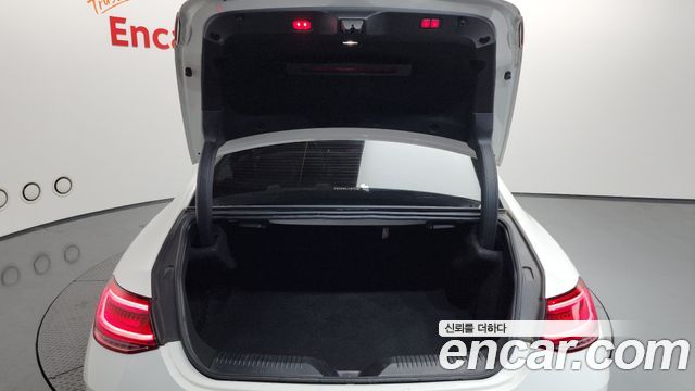 Mercedes-Benz CLS-Class CLS300d AMG Line