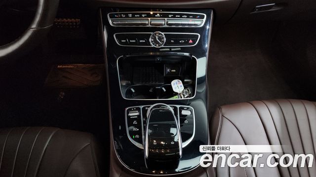 Mercedes-Benz CLS-Class CLS300d AMG Line