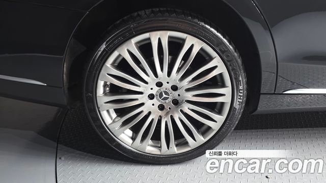 Mercedes-Benz S-Class S560L 4MATIC