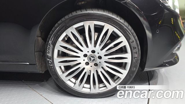 Mercedes-Benz S-Class S560L 4MATIC