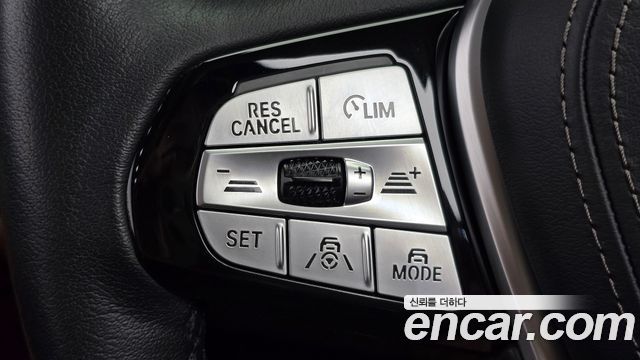 BMW 5-Series 520i Luxury