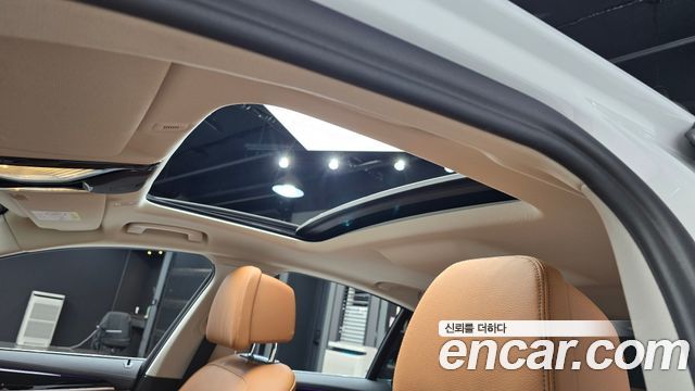 BMW 5-Series 520i Luxury