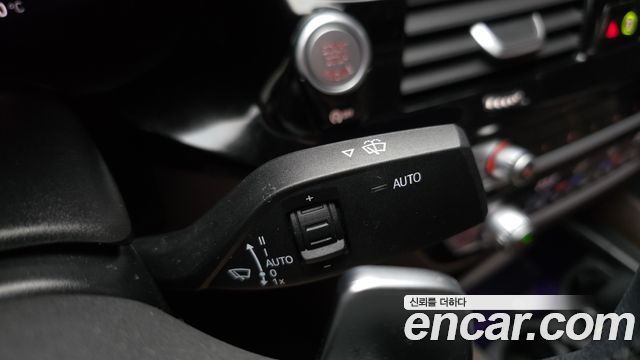 BMW 5-Series 530i xDrive Luxury