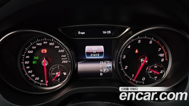 Mercedes-Benz CLA-Class CLA220 AMG Line