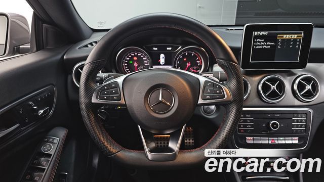 Mercedes-Benz CLA-Class CLA220 AMG Line