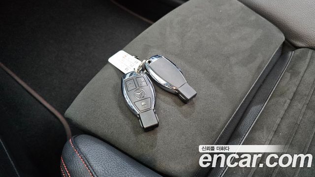 Mercedes-Benz CLA-Class CLA220 AMG Line