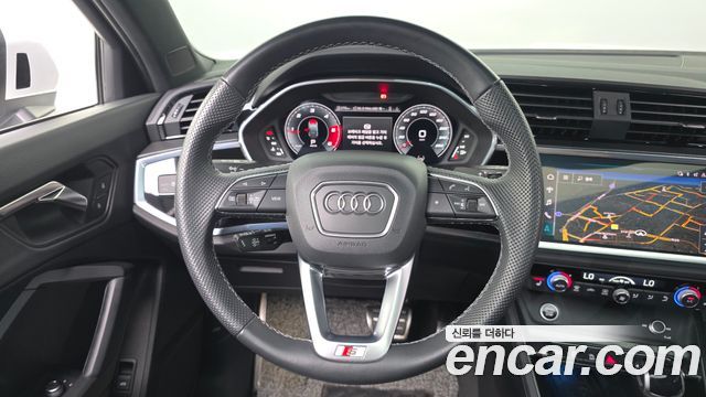 Audi Q3 35 TDI Premium Sportback