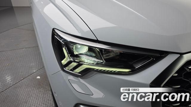 Audi Q3 35 TDI Premium Sportback