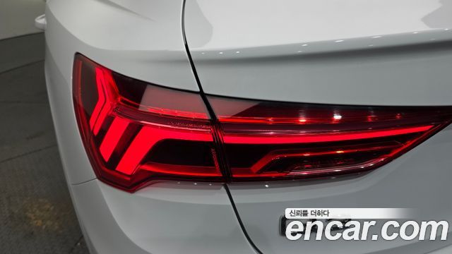 Audi Q3 35 TDI Premium Sportback