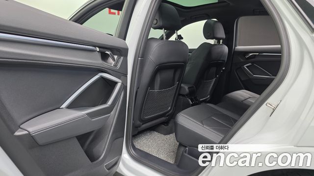 Audi Q3 35 TDI Premium Sportback