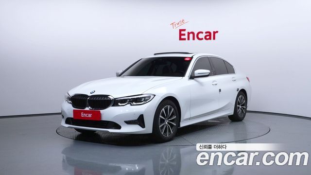 BMW 3-Series 320i