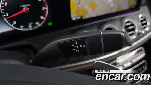 Mercedes-Benz E-Class E300 Avantgarde