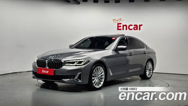 BMW 5-Series 530i xDrive Luxury