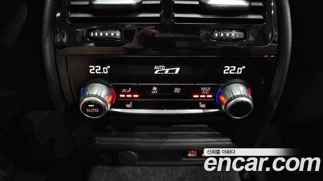 BMW 5-Series 530i xDrive Luxury