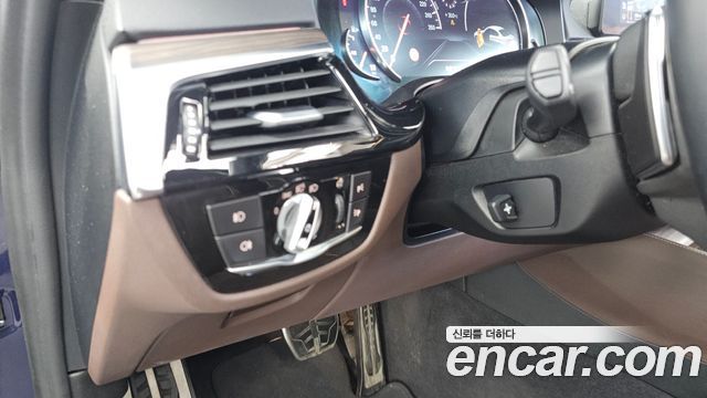 BMW 5-Series 530i M Sport Package Plus