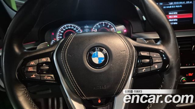 BMW 5-Series 530i xDrive M Sport Package
