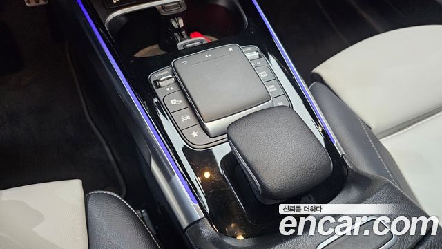 Mercedes-Benz GLB-Class GLB250 4MATIC