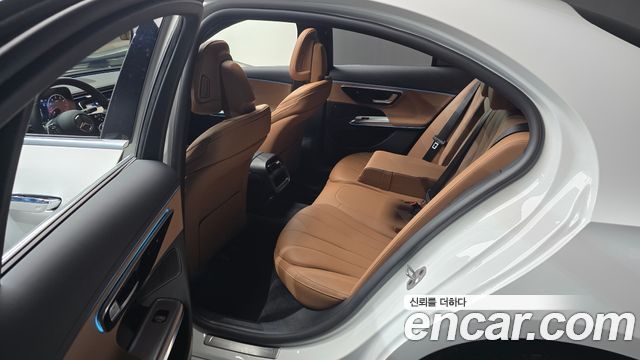 Mercedes-Benz E-Class E200 Avantgarde
