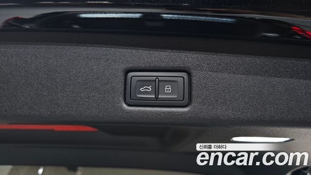 Audi Q5 40 TFSI Kwateuro S Line Sportback
