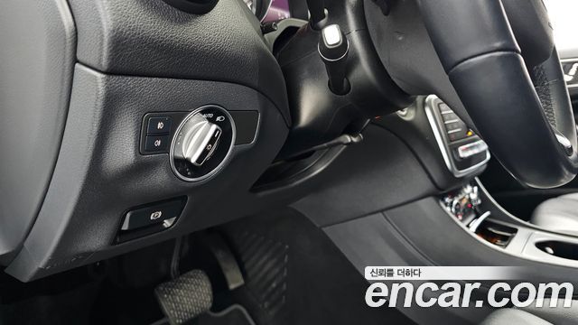 Mercedes-Benz GLA-Class GLA220