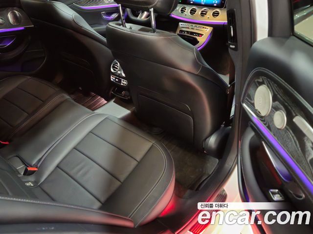 Mercedes-Benz E-Class E350 4MATIC AMG Line