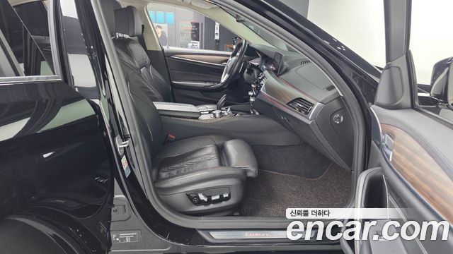 BMW 5-Series 520d Luxury Plus