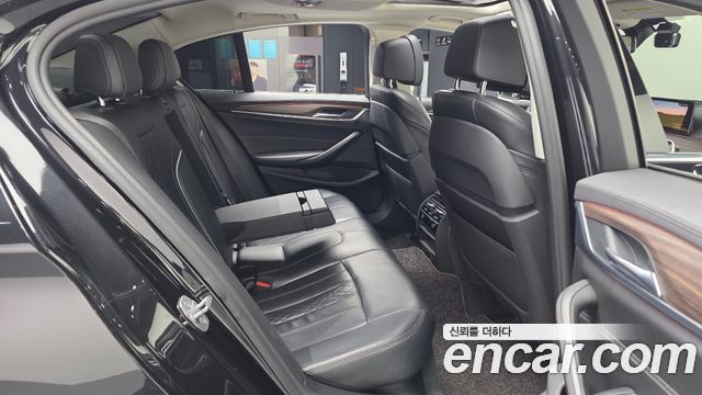 BMW 5-Series 520d Luxury Plus