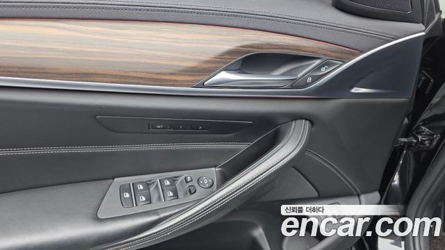 BMW 5-Series 520d Luxury Plus
