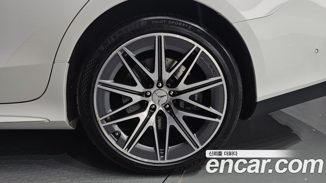 Mercedes-Benz AMG GT 4Door 43 4MATIC+