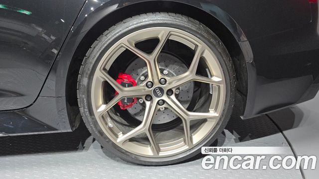 Audi RS6 4.0 TFSI Quattro Avant Performance