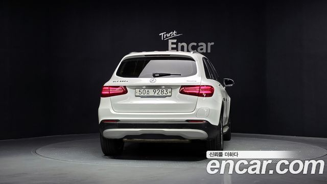Mercedes-Benz GLC-Class GLC350e 4MATIC