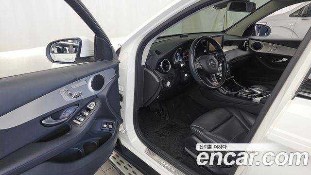 Mercedes-Benz GLC-Class GLC350e 4MATIC
