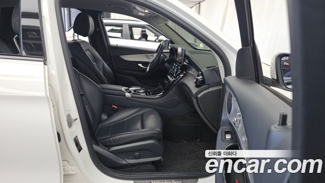 Mercedes-Benz GLC-Class GLC350e 4MATIC