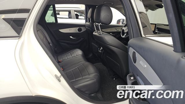 Mercedes-Benz GLC-Class GLC350e 4MATIC
