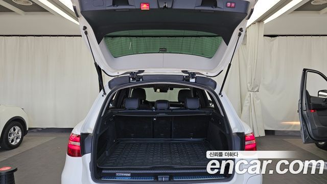 Mercedes-Benz GLC-Class GLC350e 4MATIC