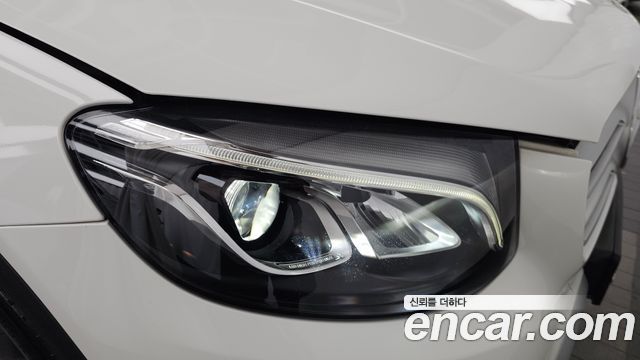 Mercedes-Benz GLC-Class GLC350e 4MATIC