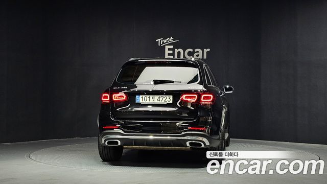 Mercedes-Benz GLC-Class GLC300 4MATIC