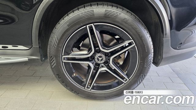 Mercedes-Benz GLC-Class GLC300 4MATIC