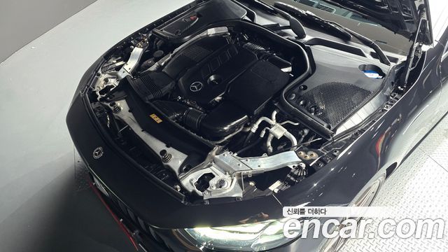 Mercedes-Benz CLS-Class CLS300d AMG Line