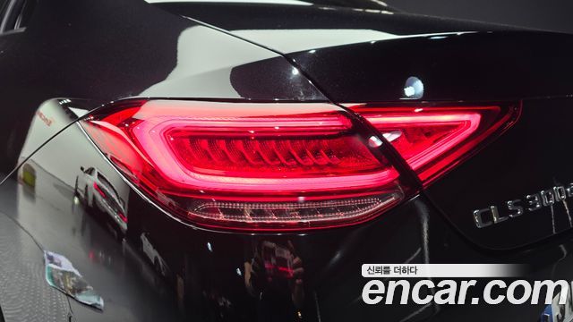 Mercedes-Benz CLS-Class CLS300d AMG Line