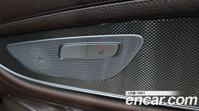Mercedes-Benz CLS-Class CLS300d AMG Line