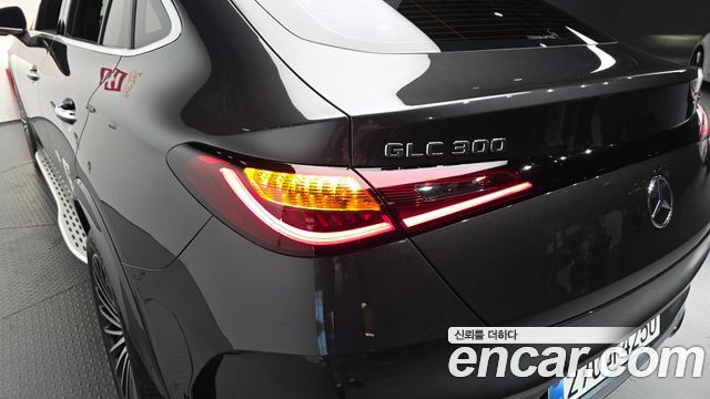 Mercedes-Benz GLC-Class GLC300 4MATIC Coupe