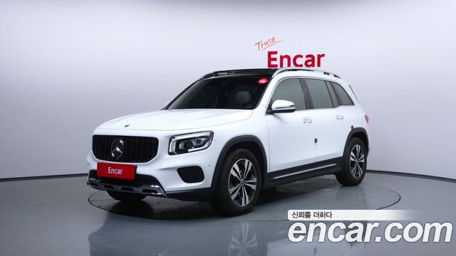Mercedes-Benz GLB-Class GLB220