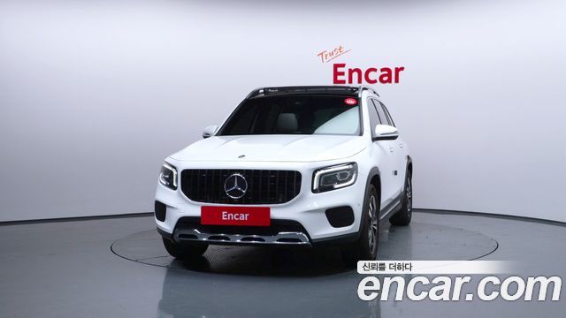 Mercedes-Benz GLB-Class GLB220